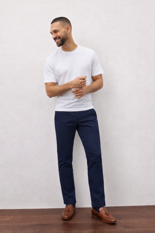 Men's slim-fit chino pants in navy — Clutch Denim SA